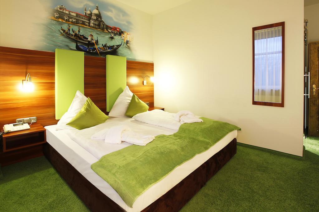 Warsteinerhof By Centro Comfort Cologne Room photo